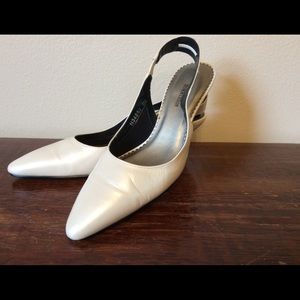 Ros Hommerson beige slingback leather 8 narrow
